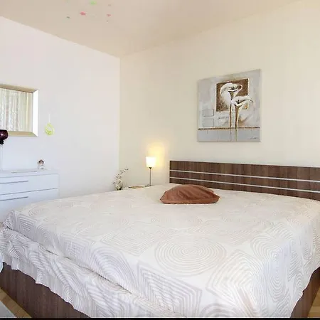 Apartment Bella Split Room photo