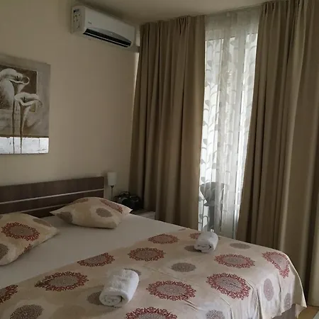 Apartment Bella Split Room photo